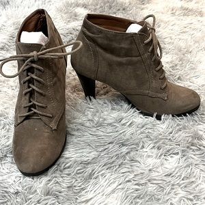 Tan fashion heeled booties